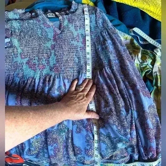 Anthropologie medium Boho chiffon long sleeve blouse by Akemi & Kin. - Picture 8 of 12